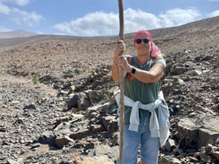 Ajuy, Palmenoase und Felsentor.