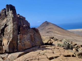 Monta&ntilde;a De Jor&oacute;s und der steinerne Thron