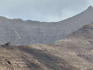 Monta&ntilde;a De Jor&oacute;s und der steinerne Thron
