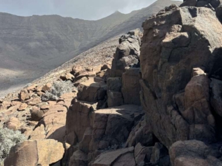 Monta&ntilde;a De Jor&oacute;s und der steinerne Thron