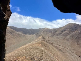 Monta&ntilde;a De Jor&oacute;s und der steinerne Thron